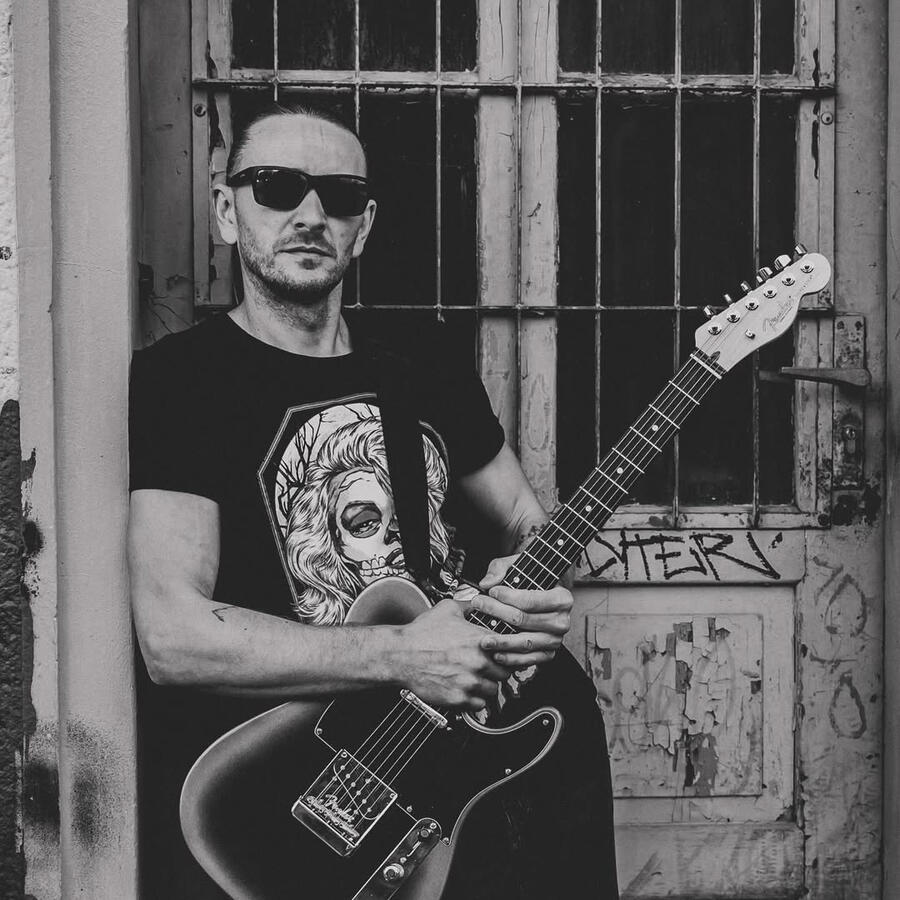 Leon Leadgitarre